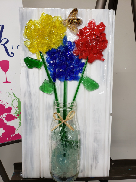 Xcelent Guest Creation - Flowers and vase
