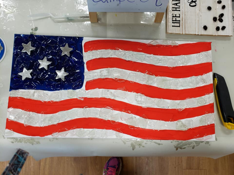 Flag with shattered glass 10x20